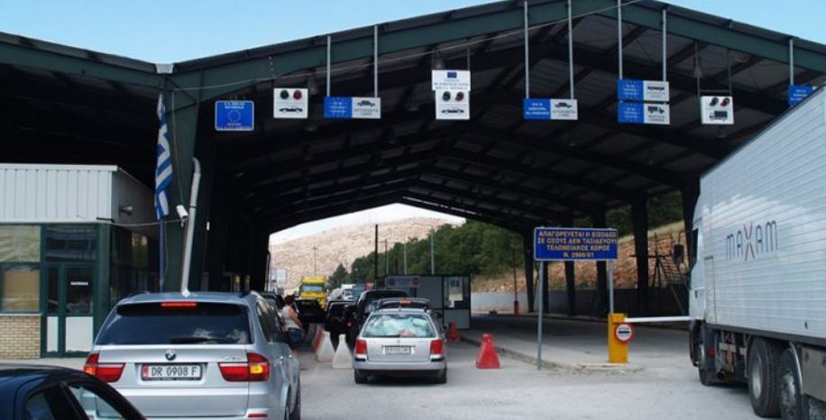 Kapshtica border opens, only for pedestrians