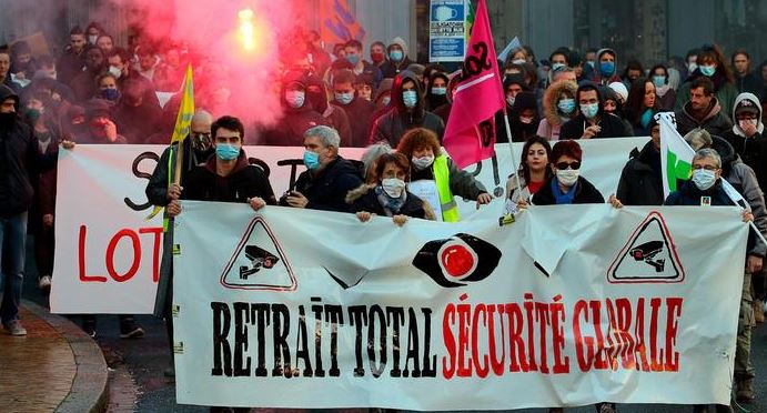 Protestë kundër dhunës policore, rreth 150 të arrestuar në Francë