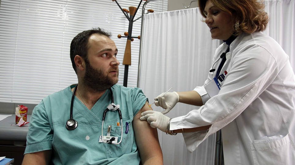 Covid 19, më 27 dhjetor vaksinohen personat e parë në Greqi