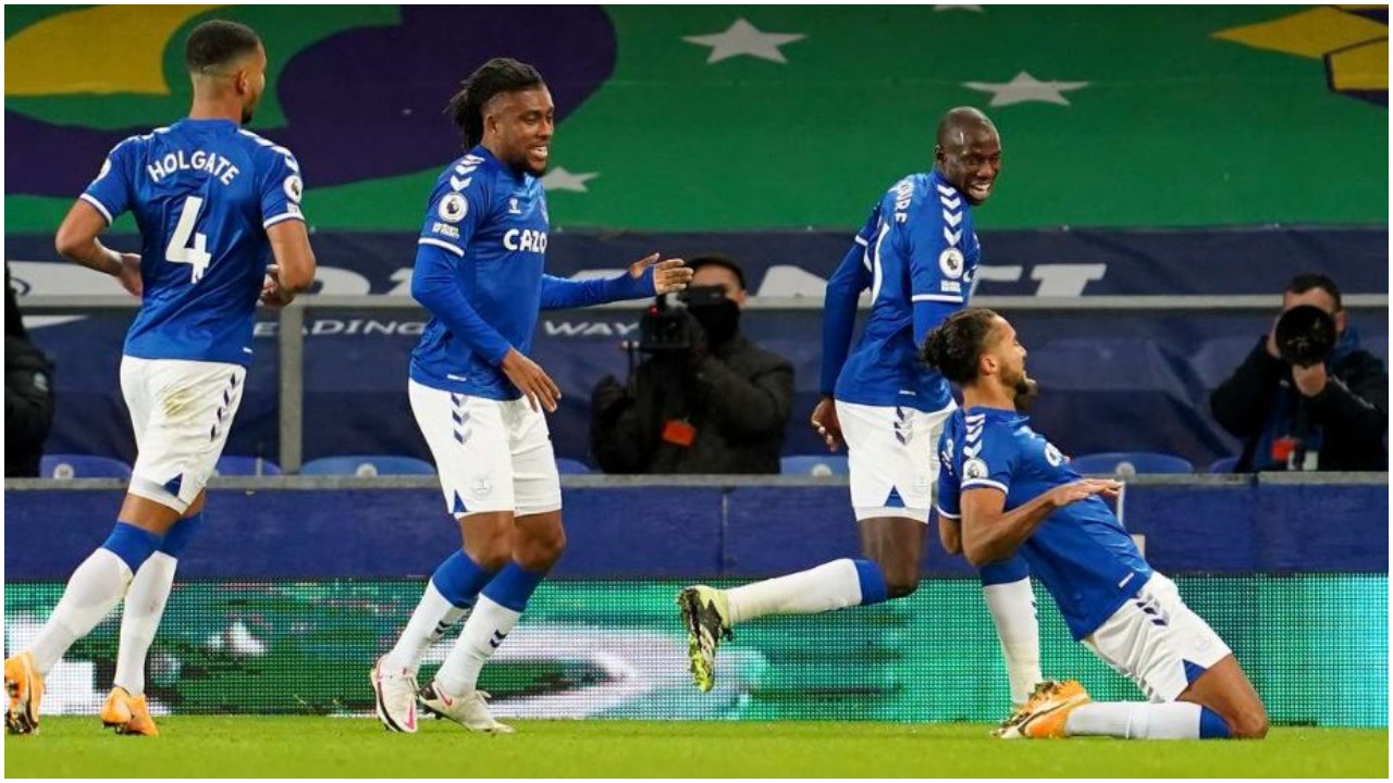 Pasuesi i Carlo Ancelottit, Everton gati t’i besojë stolin një “armiku”