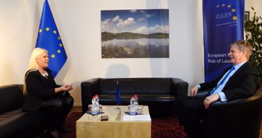 Varreza, shefi i EULEX-it kundër Daçiç: Gabim t’u thuash njerëzve të mos japin informacione