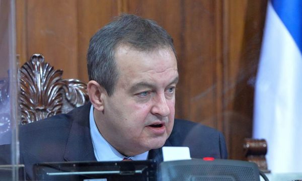 Daçiç në Kuvendin e Serbisë: Gjykatën Speciale duhet ta ndihmojmë, nuk është si ajo e para