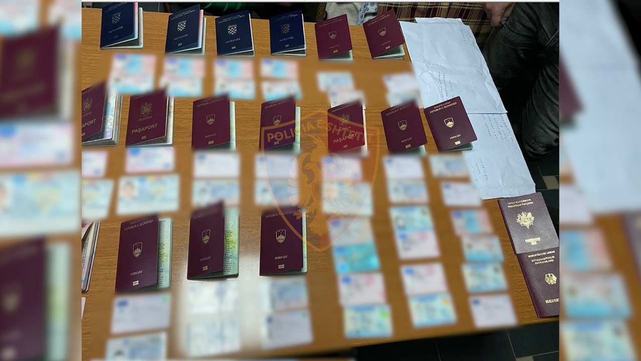 Falsifikonin letërnjoftimet dhe pasaportat, dy të arrestuar në Lezhë