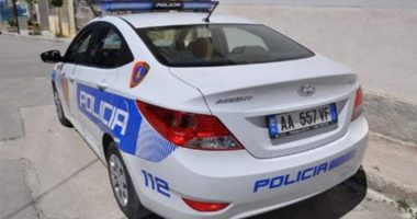 Polici që u qëllua për vdekje nga i biri po luante me shokët, 7-vjeçari mori armën nga çanta