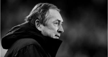 Futbolli në zi, ndahet nga jeta ish-strategu i Liverpool