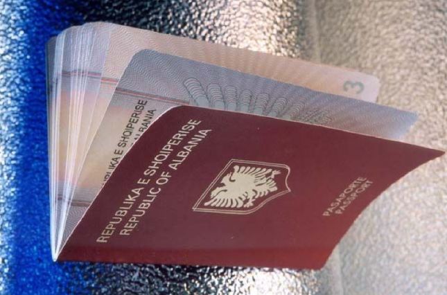 Kukës, falsifikonte letërnjoftime dhe pasaporta, në pranga 42-vjeçari