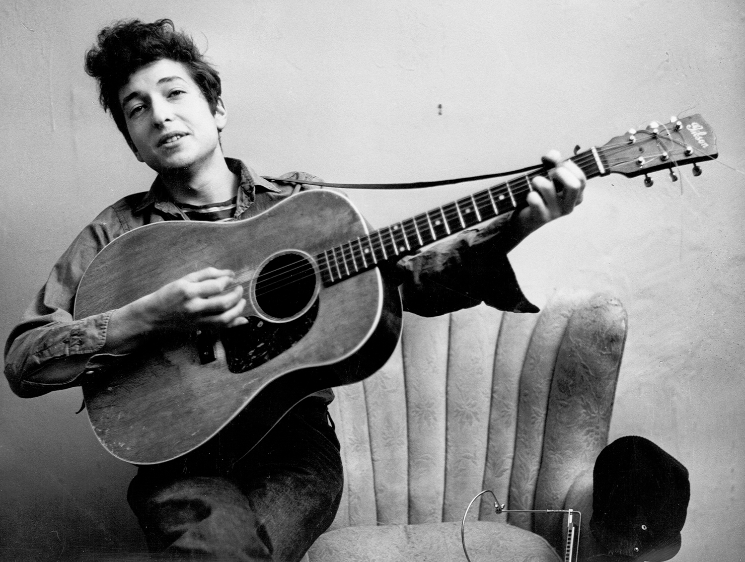 Bob Dylan nënshkruan marrëveshjen luksoze, shet 600 këngë për shumën marramendëse