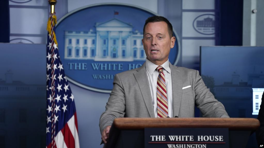 Presidenti Trump dekoron ambasadorin Grenell për marrëveshjen Kosovë-Serbi