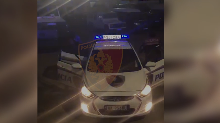 Shpërndanin kokainë: Dy të arrestuar në Tiranë, në pranga edhe blerësi