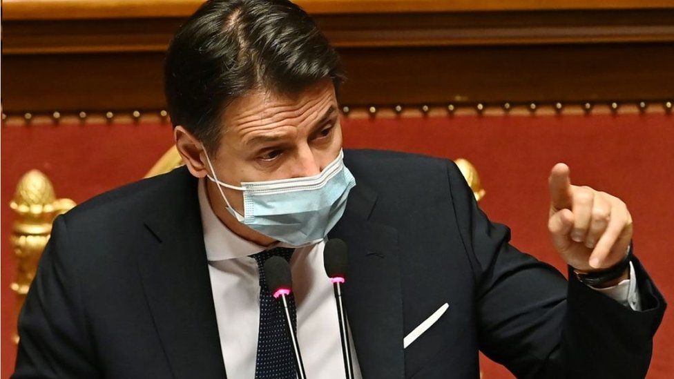 Conte fiton votën vendimtare të Senatit për të qëndruar në pushtet