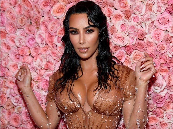 Kim Kardashian shet 20% të aksioneve, çfarë synon blogerja 40-vjeçare