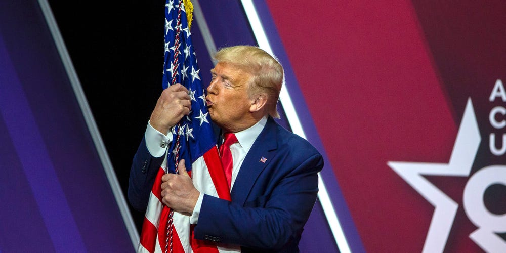 Trump, presidenti më pak patriotik në historinë amerikane