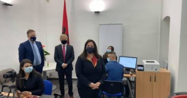 Lajm i mirë, nis shërbimi për pajisjen me pasaportë të shqiptarëve në Itali