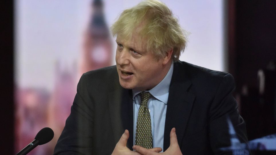 Qeveria britanike shtrëngon masat, zgjatet bllokimi dhe shtyhet hapja e shkollave