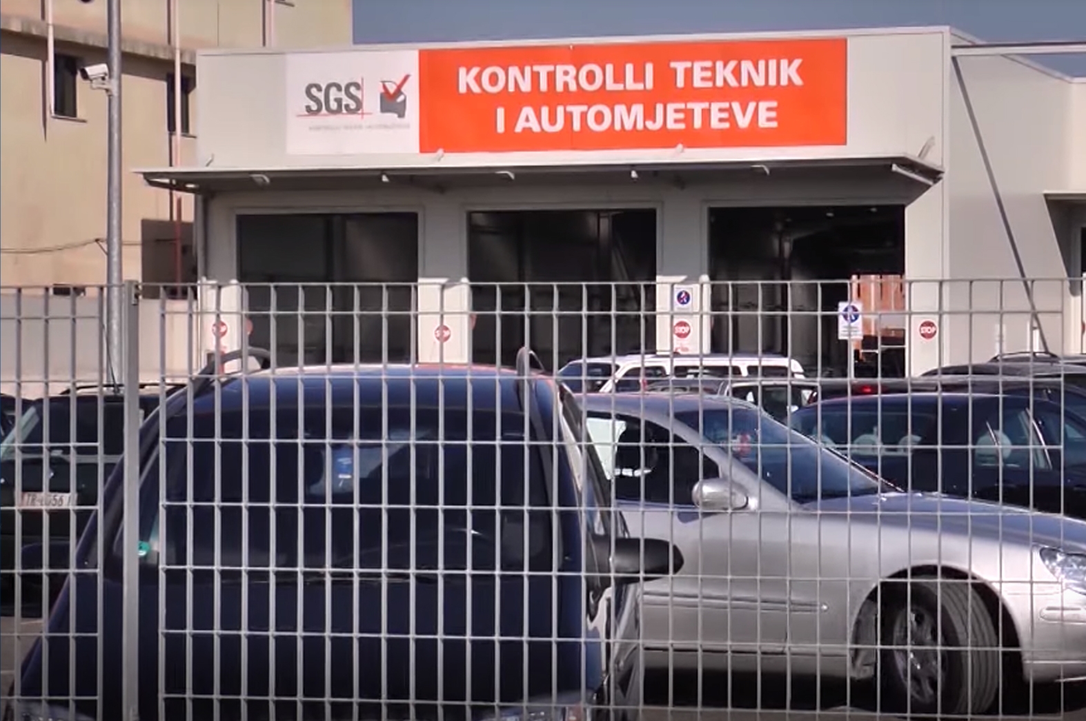 Shtyhet me 3 muaj vlefshmëria e kolaudimit të automjeteve