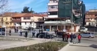 Atentat babait të Arjan Likës, bashkëpunoi në vrasjen e biznesmenëve: Po kthehej nga varrimi i së motrës