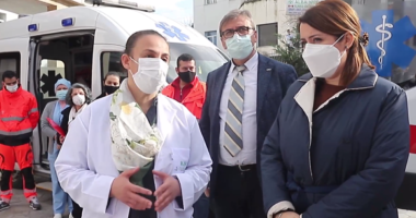 Fieri me flotë të re autoambulancash, Manastirliu takon mjekët: I gëzofshi