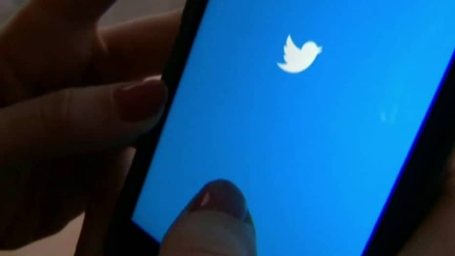 Twitter mbyll llogaritë e 70 mijë mbështetësve të QAnon