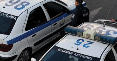 U grindën për sallatën, 12-vjeçari shqiptar godet me thikë motrën në Greqi