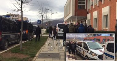 Abedin Oruçi u përplas me policinë, 6 të arrestuar dalin para Gjykatës