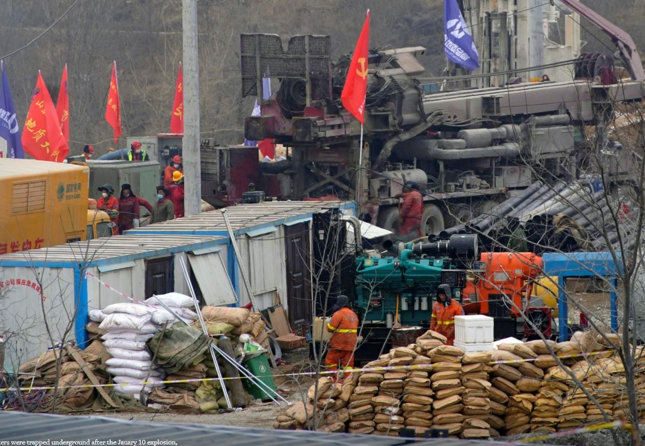 Prej 14 ditësh të bllokuar: Shpëtohen katër minatorë në Kinë, 7 të tjerë mbeten ende nën tokë