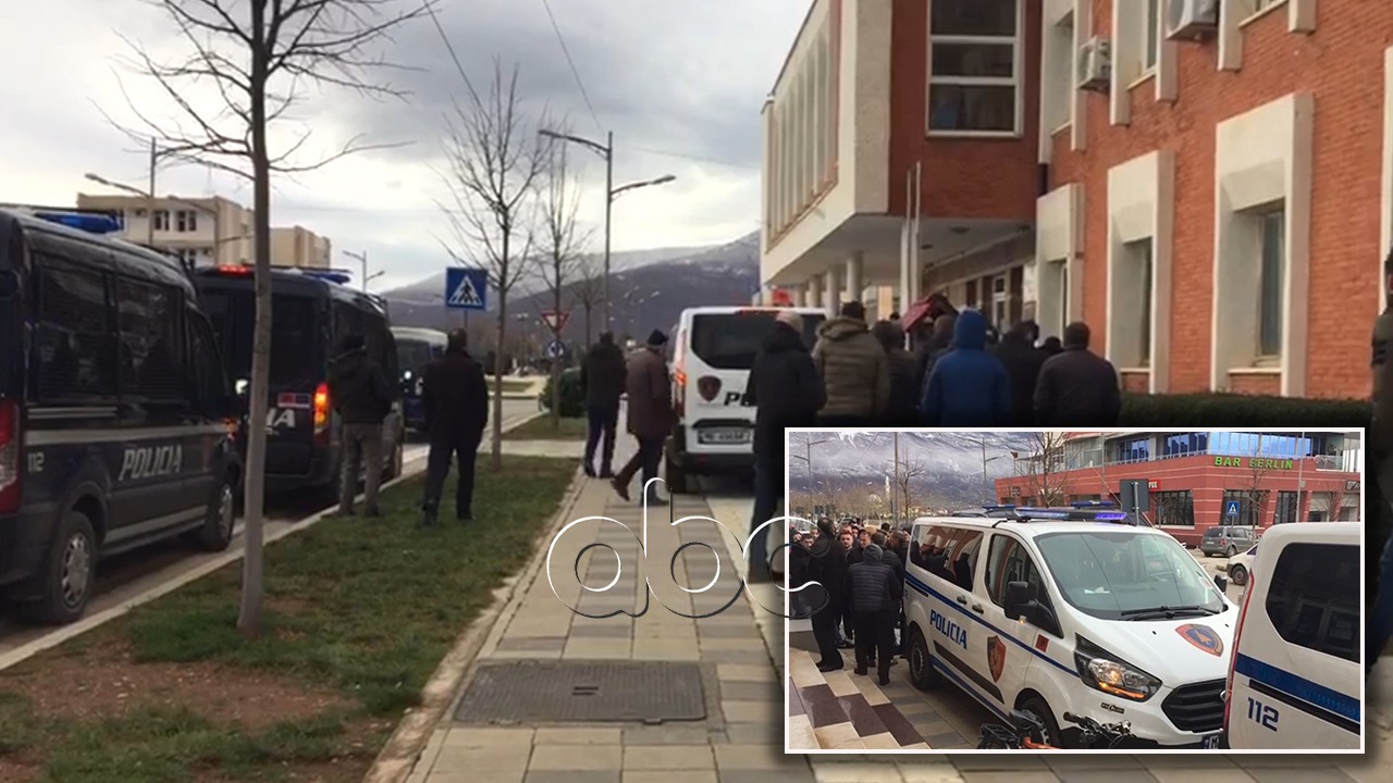 U përplasën me policinë për Abedin Oruçin, gjykata e Kukësit jep masën për 6 të arrestuarit