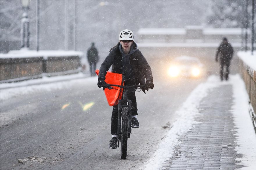 Moti i ftohtë godet Britaninë, shënohen temperaturat më të ulëta në 26 vitet e fundit