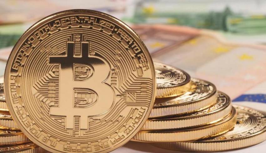 Bitcoin shënon rekord, arrin vlerën 1 trilion dollarë