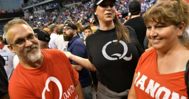 Përse njerëzit përqafojnë teoritë e konspiracionit?