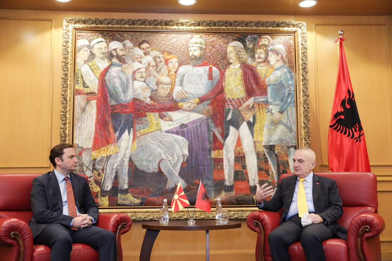 Meta takon ministrin e Jashtëm të RMV: Shqiptarët në qeverisje provë e shtetit multi-etnik