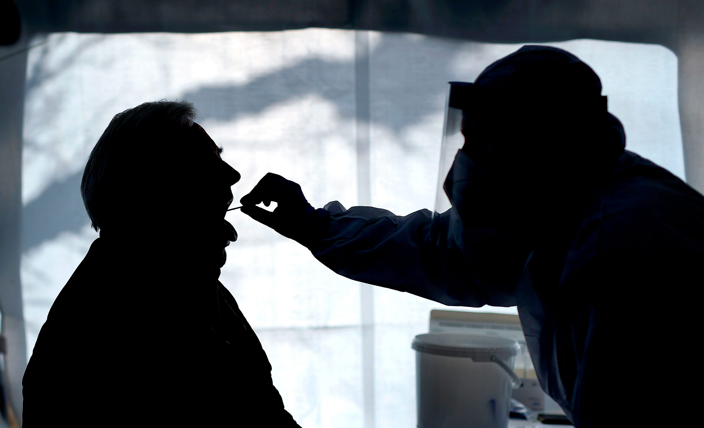 Në të gjashtën javë radhazi, OBSH raporton ulje të rasteve globale me Covid-19