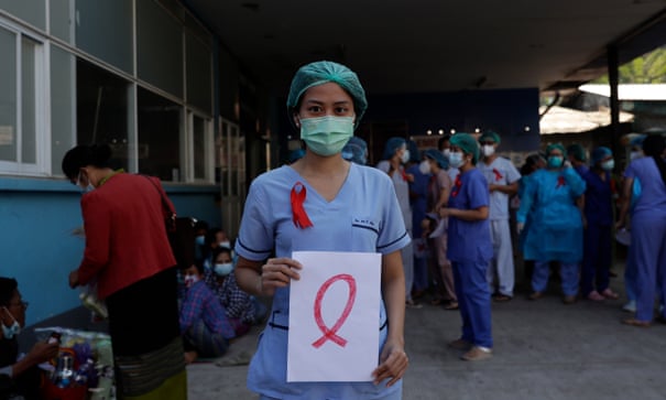 Spitalet bojkotojnë punën, stafi i bashkohet mosbindjes civile në Mianmar