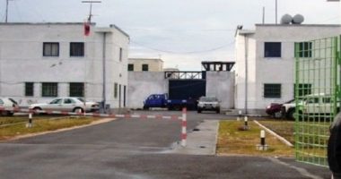 Burgu i Shën Kollit në errësirë prej 24 orësh, familjari i të dënuarit: Janë pa bukë, pa ujë