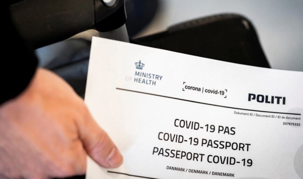 Pasaportat COVID-19: Rrugë drejt normalitetit apo krijimit të problemeve të reja?