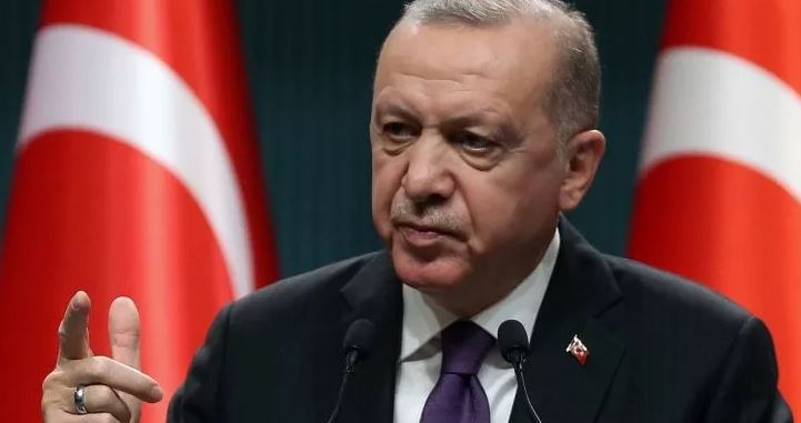 Biden shtyn Erdogan në krahët e BE-së