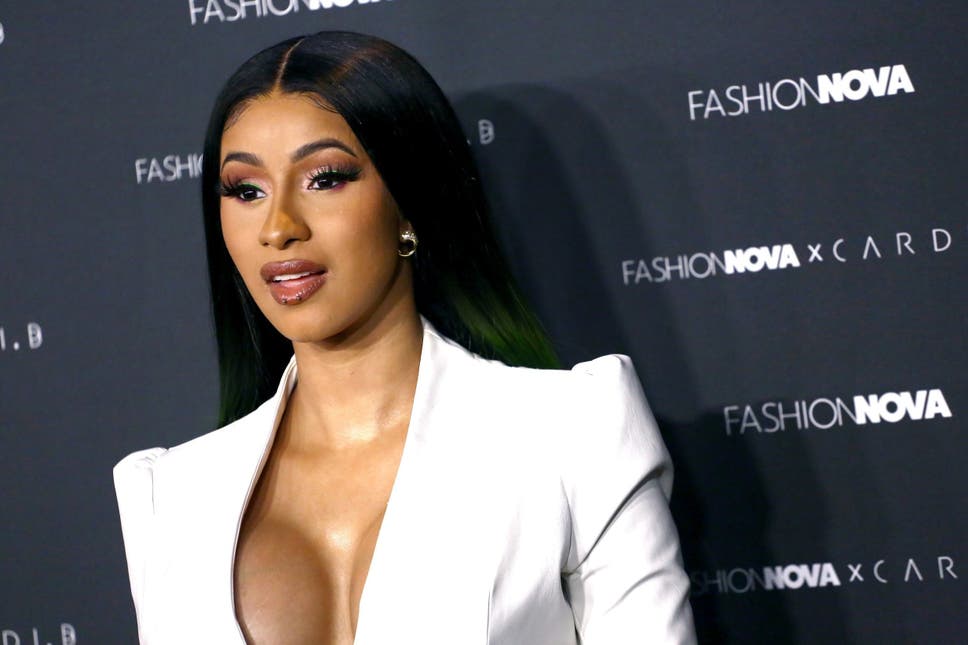 “Ndihem e shfajësuar”, Cardi B flet hapur për ndërhyrjet kirurgjikale