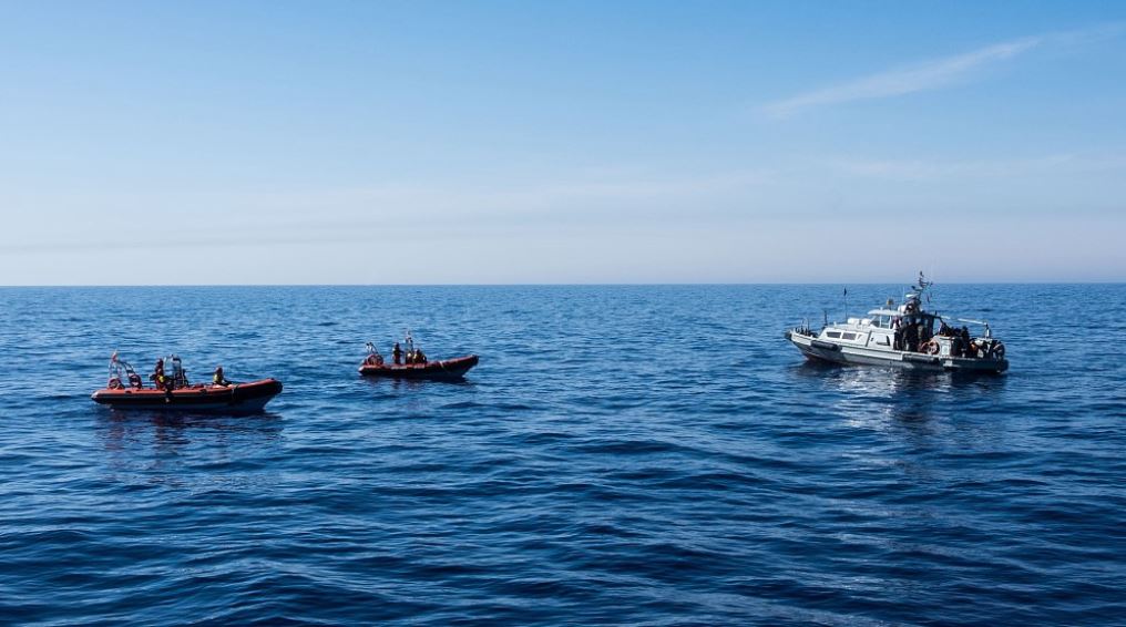 E rëndë, 15 emigrantë afrikanë mbyten në det
