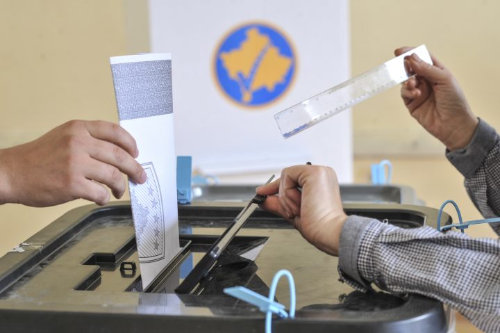 Komunat me shumicë serbe prijnë me daljen në votime
