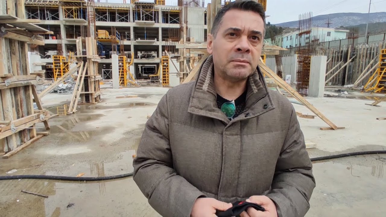 Ahmetaj: Rindërtimi përfundon në pranverën e vitit 2022