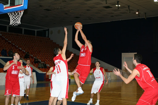 Pandemia “e fiku” për 1 vit, rinis kampionati i basketbollit