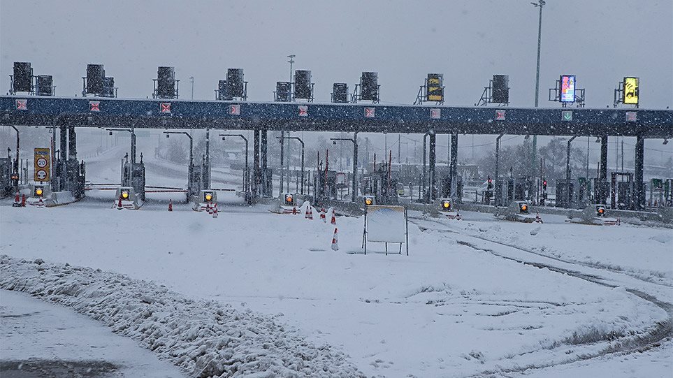 Moti i keq, Greqia mbyll rrugën e rendësishme