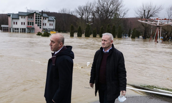 Haradinaj viziton Klinën pas përmbytjeve: Gjendja alarmante