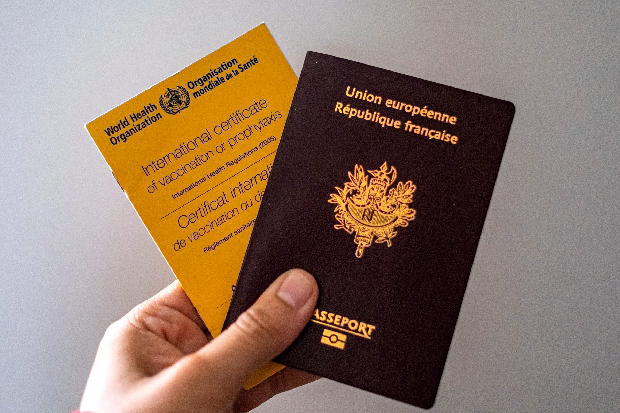 Greqia  thirrje BE-së: Miratoni pasaportat anti-Covid