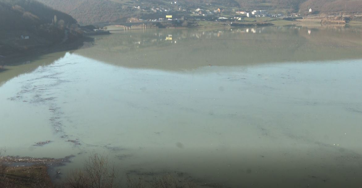 Reshjet e shiut, liqeni i Fierzës drejt arritjes së kuotës maksimale