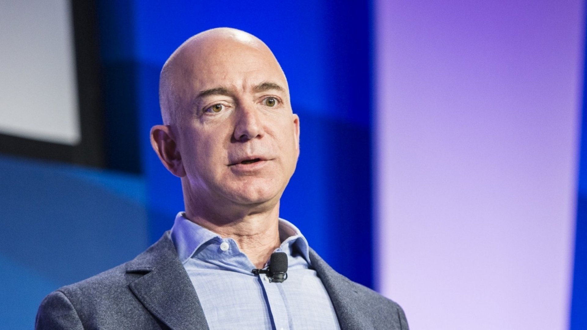 Jeff Bezos rrëzon nga “froni” Elon Musk, rimerr titullin e më të pasurit në botë