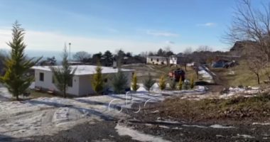 “Gjinari ndryshe nga fotot”, banorët: Politikanët kujtohen vetëm në fushatë