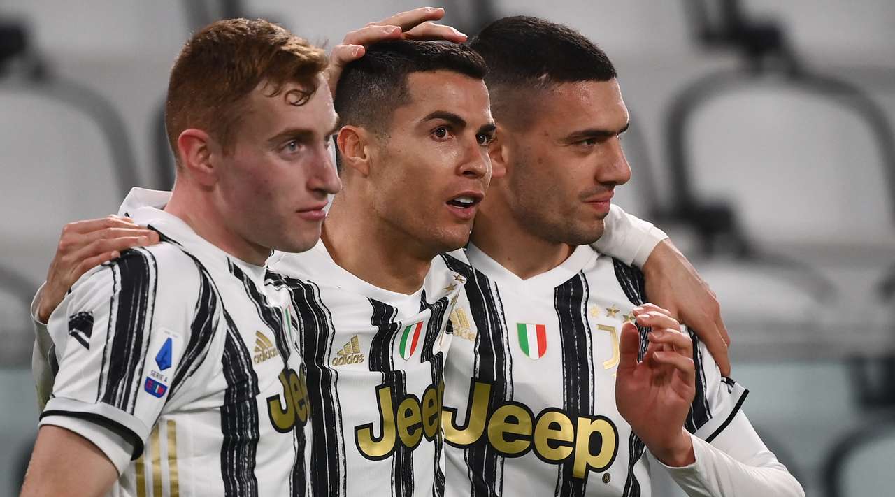 VIDEO/ Juve nuk e fal Crotonen, Ronaldo “mbreti” i ajrit