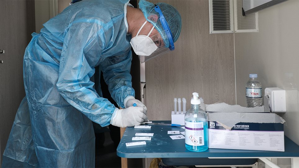Rritet numri i viktimave në Greqi, 662 raste të reja me koronavirus në vend