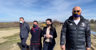 Inxhinieri i huaj flet shqip, Rama: Përzierja e një shqiptari me një francez bën një arbëresh