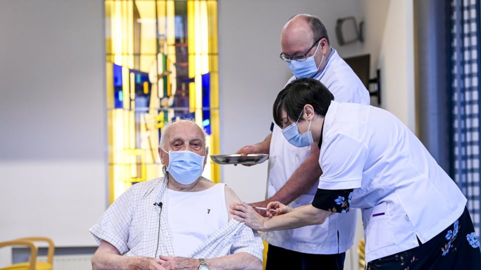 OBSH e shqetësuar për variantet e reja: Të përshpejtohet vaksinimi